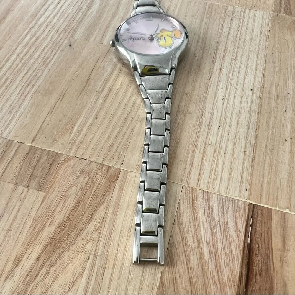 Looney tunes tweety bird ladies silver tone fashion watch NEW BATTERY